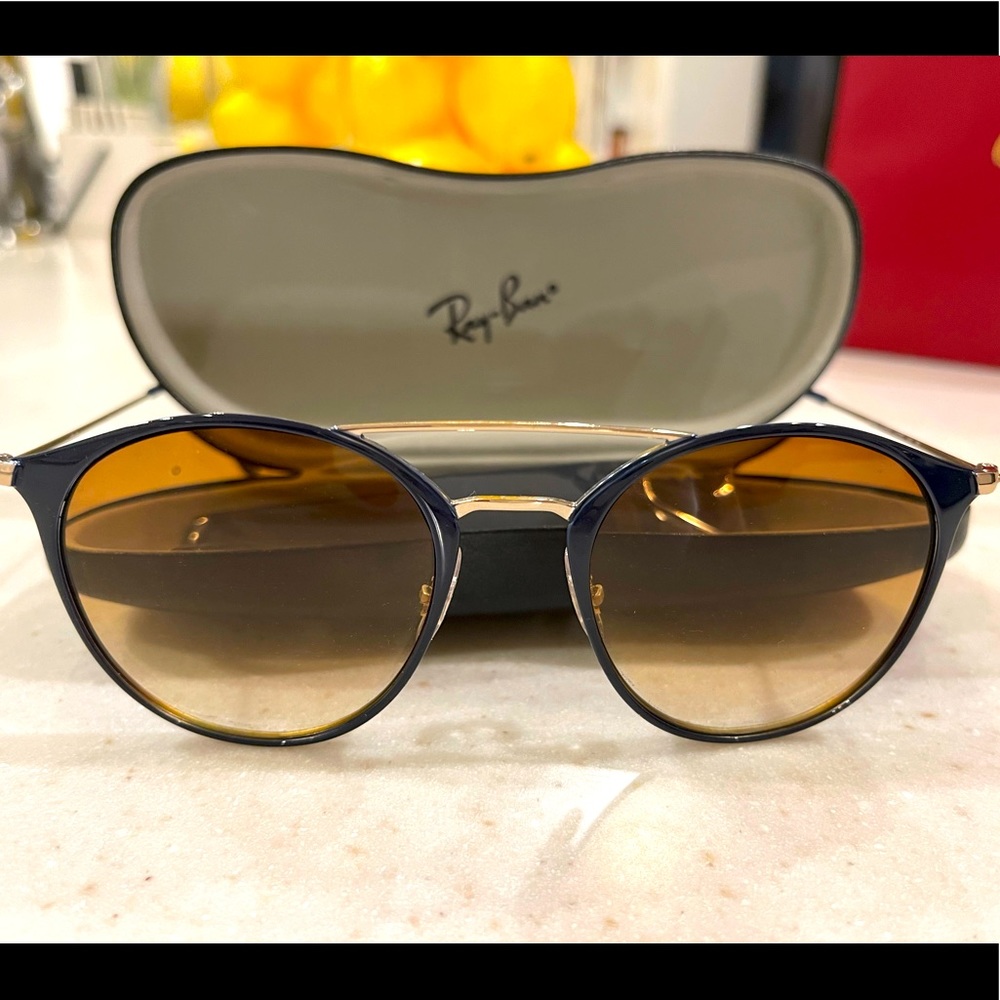 Charming Blue RayBan shades